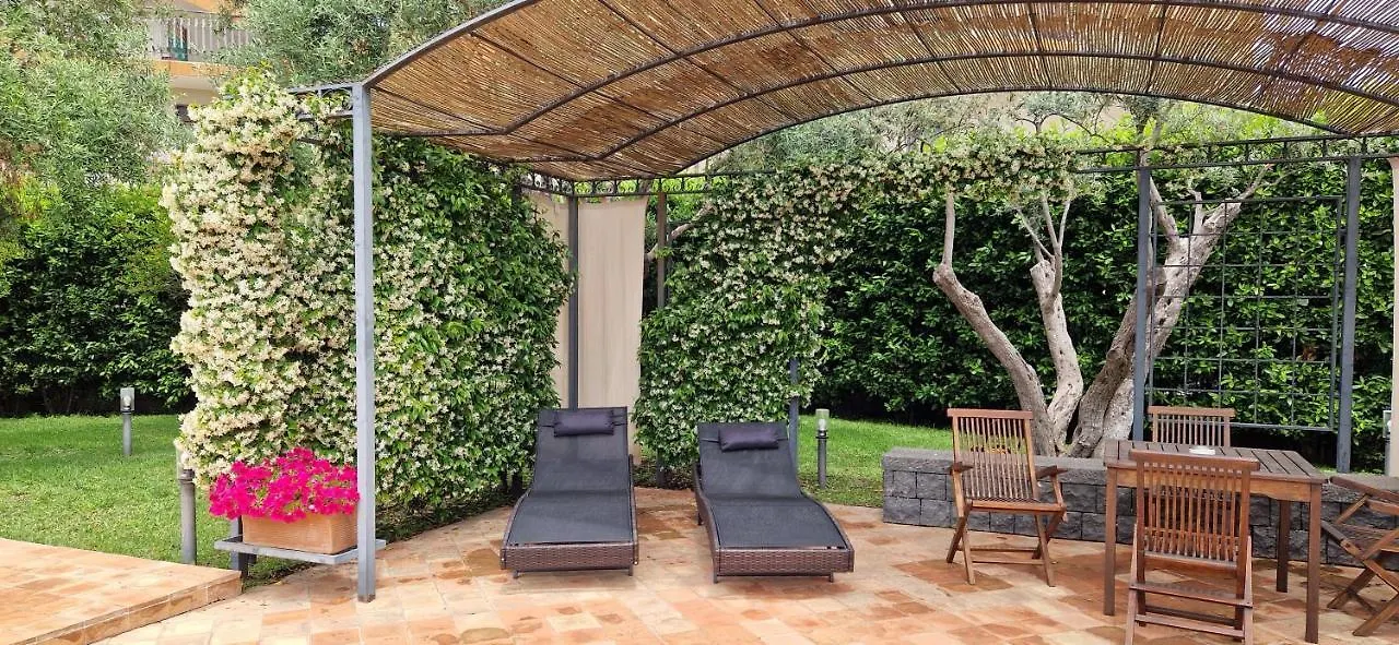 Villa Con Fascino Antico E Comfort Moderno Trecastagni