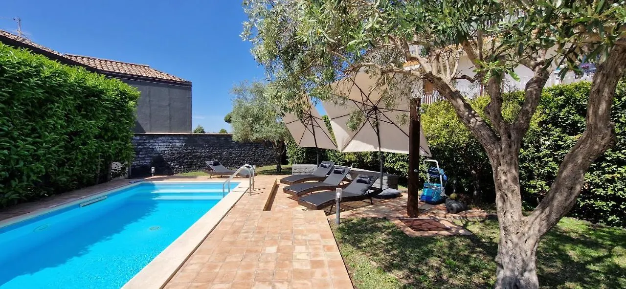 Villa Con Fascino Antico E Comfort Moderno Trecastagni